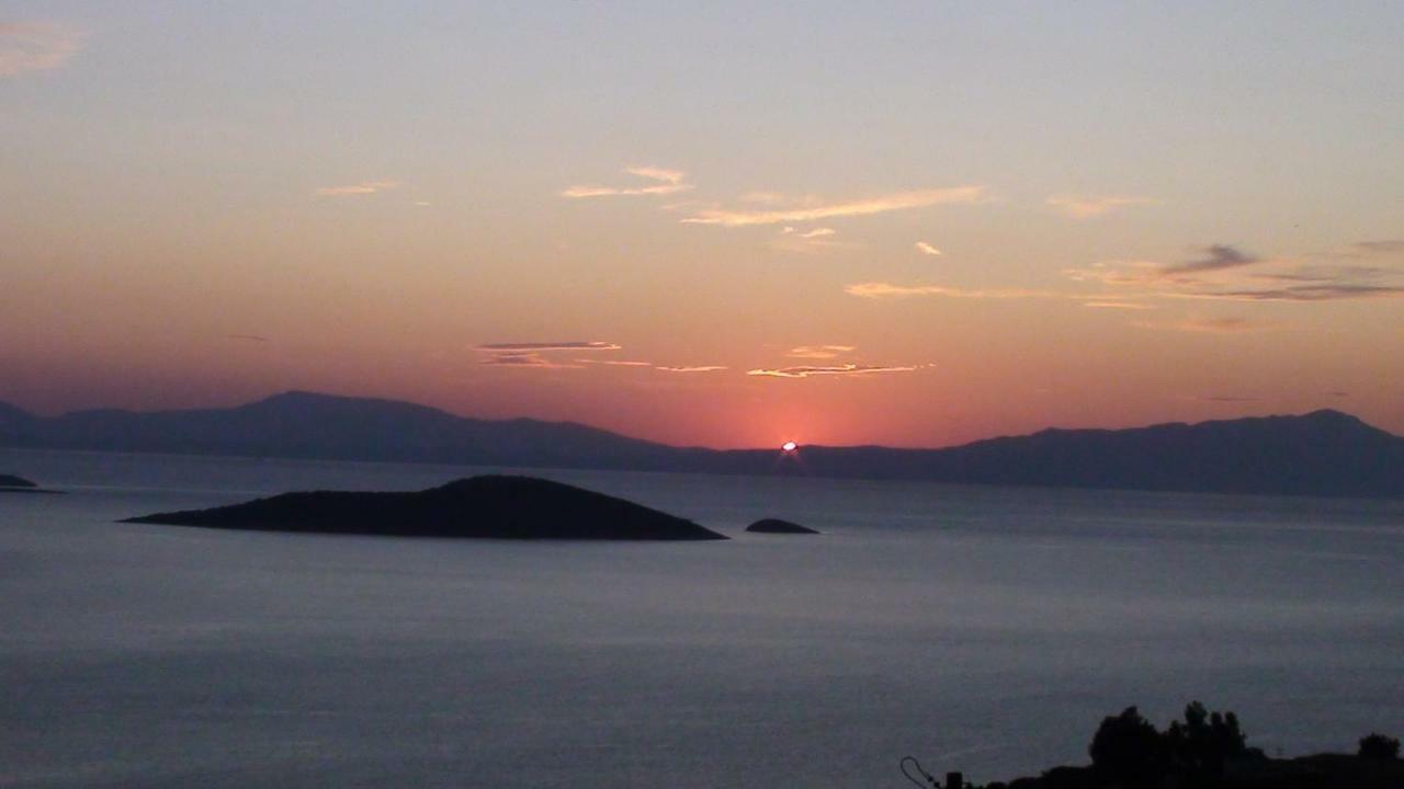 Marmari View Villa Екстериор снимка